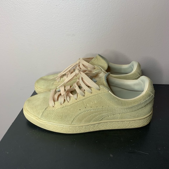 Nude Puma’s - Picture 2 of 5